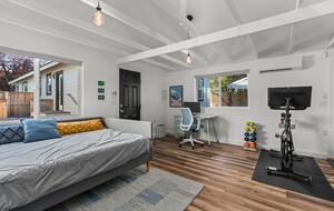 Casa de estilo Craftsman en el centro de Bend con suite independiente para invitados - Bend, Oregón