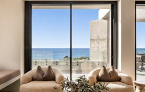 Contemporary Coastal Escape Above Eagle Bay - Eagle Bay, Australia