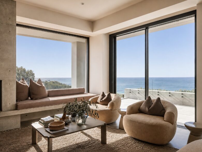 Contemporary Coastal Escape Above Eagle Bay - Eagle Bay, Australia