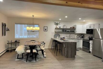 Downtown Bozeman Condo with Fireplace and Modern Comforts - Bozeman, Montana