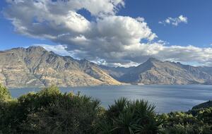 Queenstown Retreat with Lake Wakatipu & Mountain Views - Queenstown, New Zealand