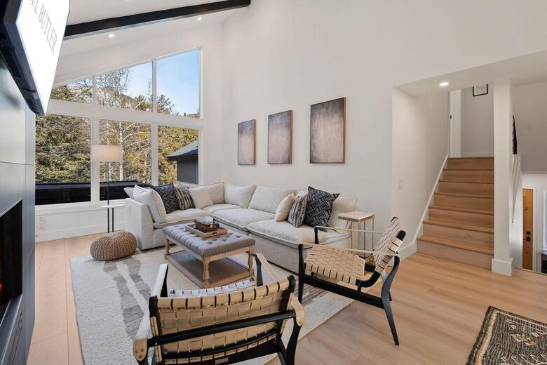 Vail Cascade Mountain Retreat with Private Hot Tub - Vail, Colorado