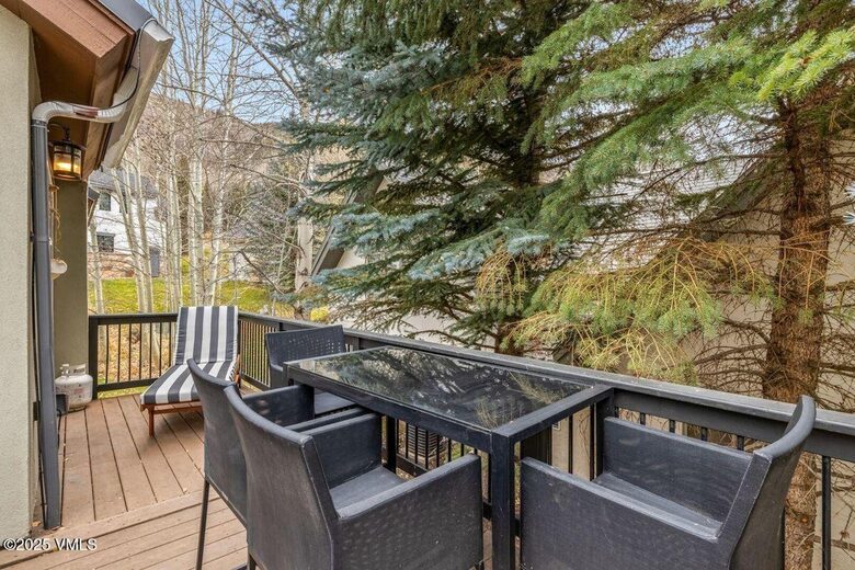 Vail Cascade Mountain Retreat with Private Hot Tub - Vail, Colorado