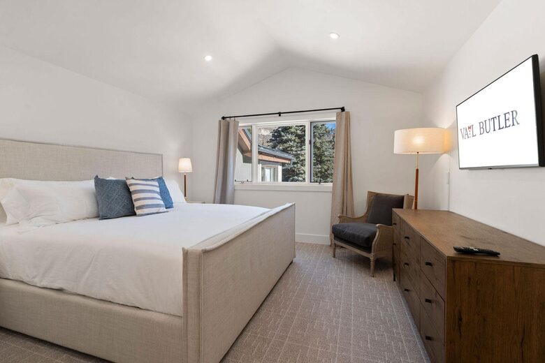 Vail Cascade Mountain Retreat with Private Hot Tub - Vail, Colorado