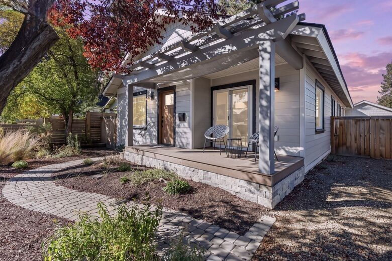Downtown Bend Craftsman with Separate Guest Suite - Bend, Oregon