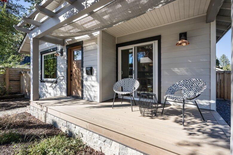 Downtown Bend Craftsman with Separate Guest Suite - Bend, Oregon