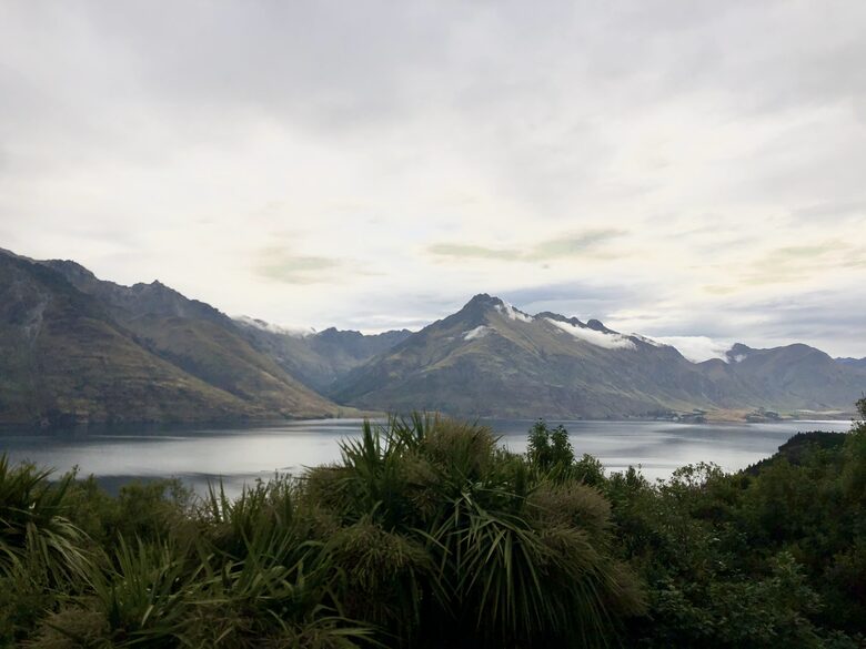 Queenstown Retreat with Lake Wakatipu & Mountain Views - Queenstown, New Zealand