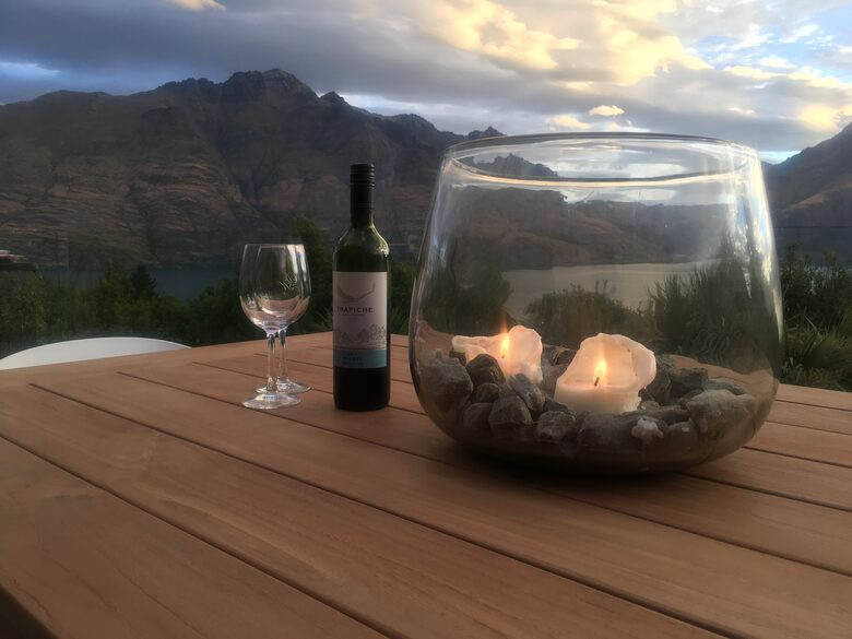 Queenstown Retreat with Lake Wakatipu & Mountain Views - Queenstown, New Zealand