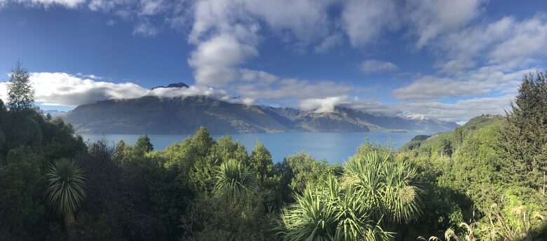 Queenstown Retreat with Lake Wakatipu & Mountain Views - Queenstown, New Zealand