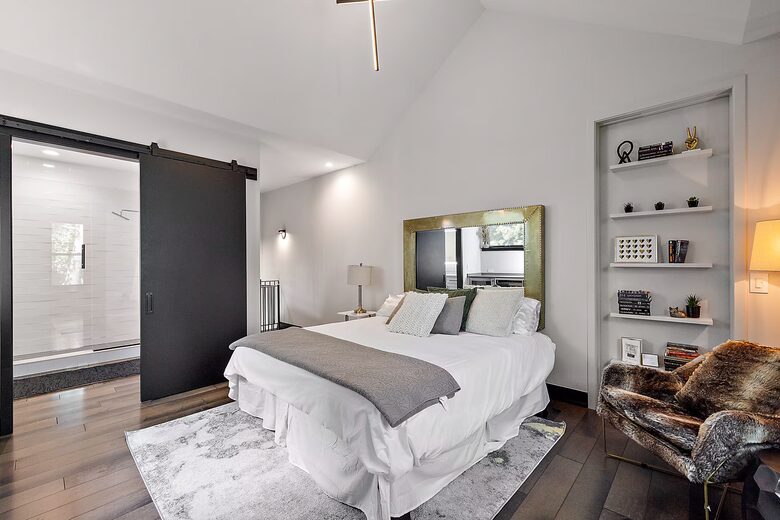 Elegant Royal Oak Escape - Royal Oak, Michigan