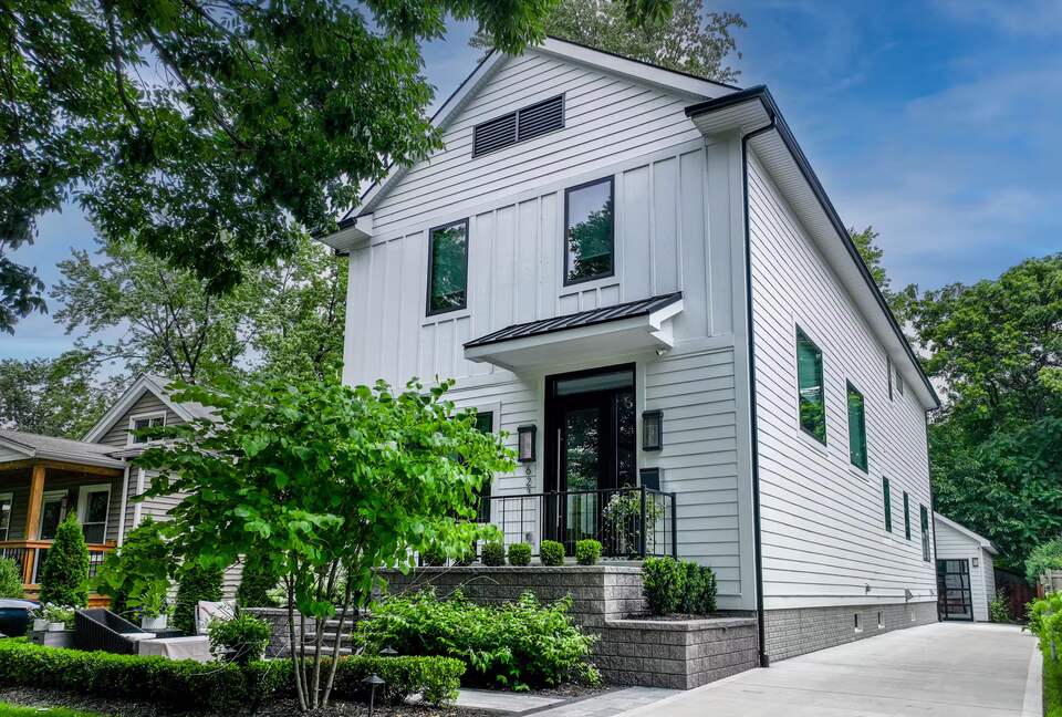 Elegant Royal Oak Escape - Royal Oak, Michigan
