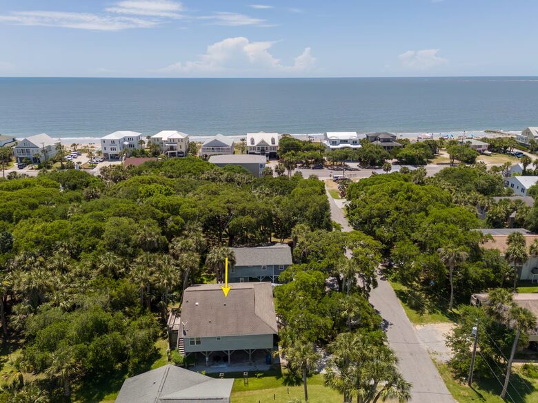 Edisto Island Beach Retreat with Screened Porch - Edisto Island, South Carolina