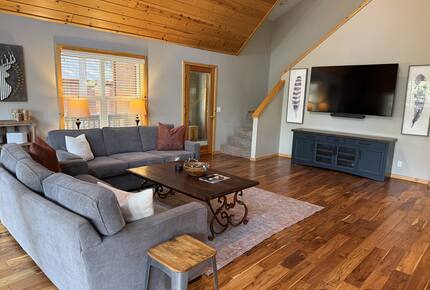 Serene Mountain Retreat at Tahoe Donner - Truckee, California