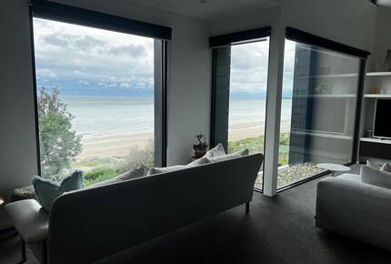 Melbourne Beachfront Penthouse with Bay Views - Melbourne, Australia