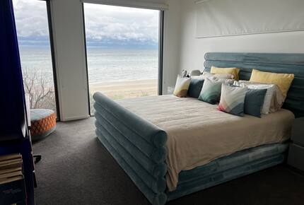 Melbourne Beachfront Penthouse with Bay Views - Melbourne, Australia