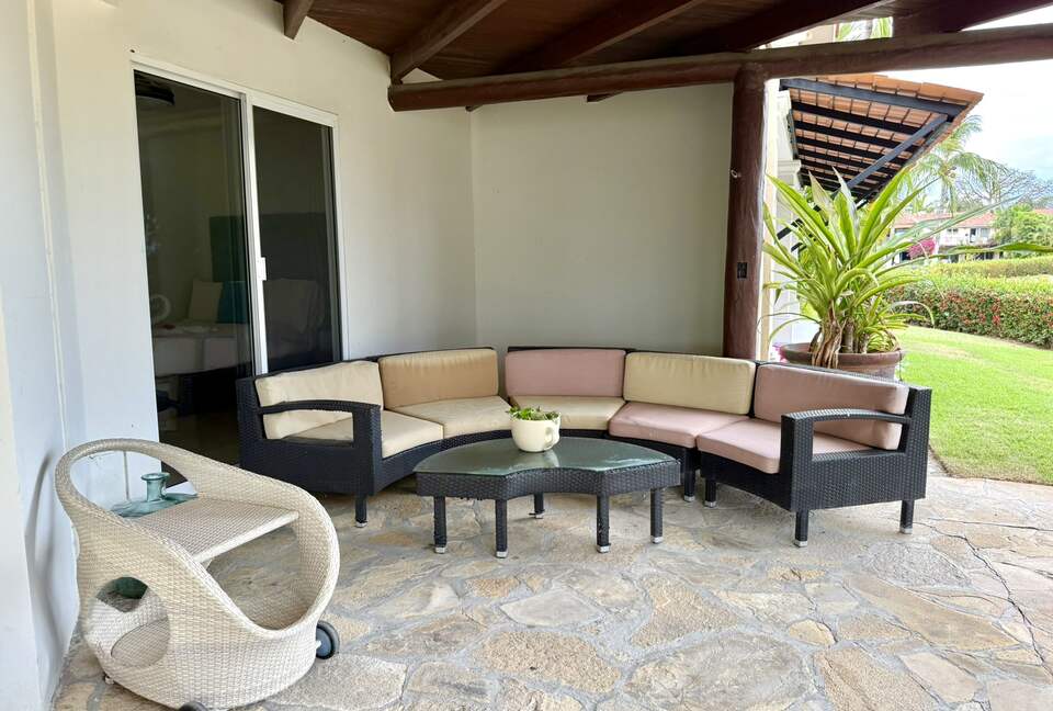 Ocean-View Villa in Punta Pelícanos - Cruz de Huanacaxtle, Mexico