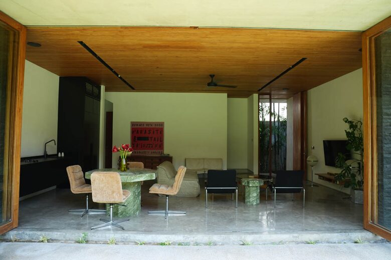 Canggu Design Residence with 20-Metre Pool and Tropical Gardens - canggu, Indonesia