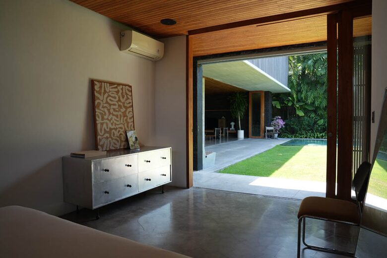 Canggu Design Residence with 20-Metre Pool and Tropical Gardens - canggu, Indonesia