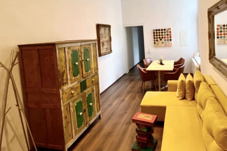 2 BD Apartment in Central Düsseldorf - Düsseldorf, Germany