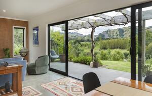 Contemporary Retreat in Matokitoki Valley - Gisborne, New Zealand
