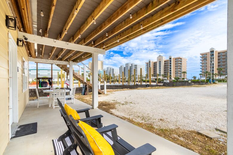 Spacious West Beach Retreat Steps from the Gulf - Gulf Shores, Alabama