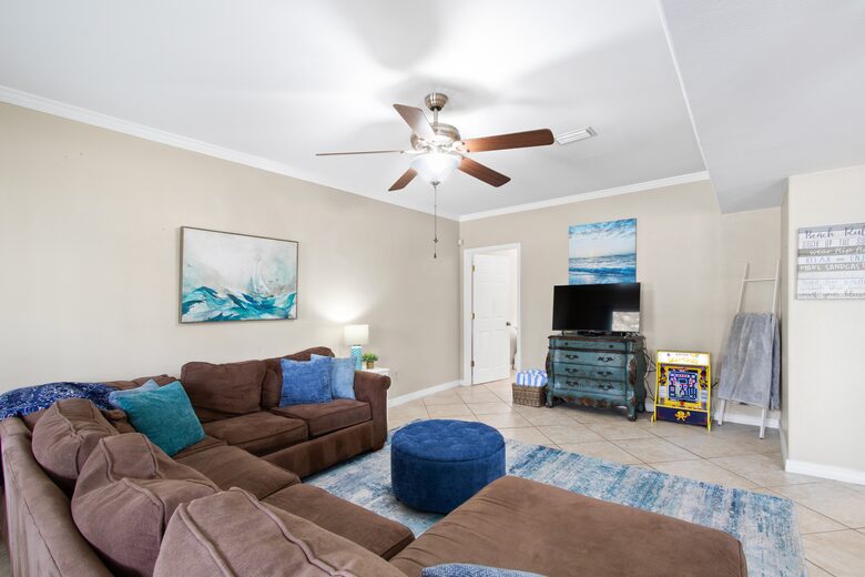 Spacious West Beach Retreat Steps from the Gulf - Gulf Shores, Alabama