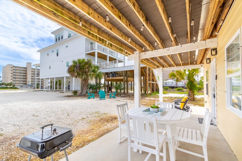Spacious West Beach Retreat Steps from the Gulf - Gulf Shores, Alabama