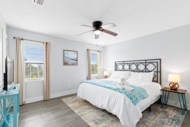 Spacious West Beach Retreat Steps from the Gulf - Gulf Shores, Alabama