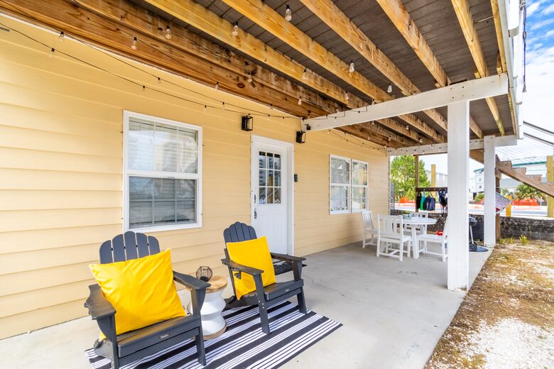Spacious West Beach Retreat Steps from the Gulf - Gulf Shores, Alabama