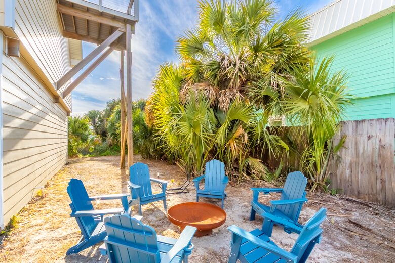 Spacious West Beach Retreat Steps from the Gulf - Gulf Shores, Alabama
