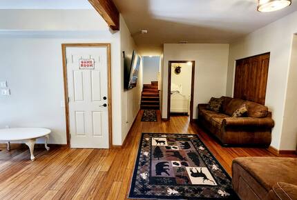 Secluded Mountain Lodge Among Show Low's Ponderosa Pines - Show Low, Arizona