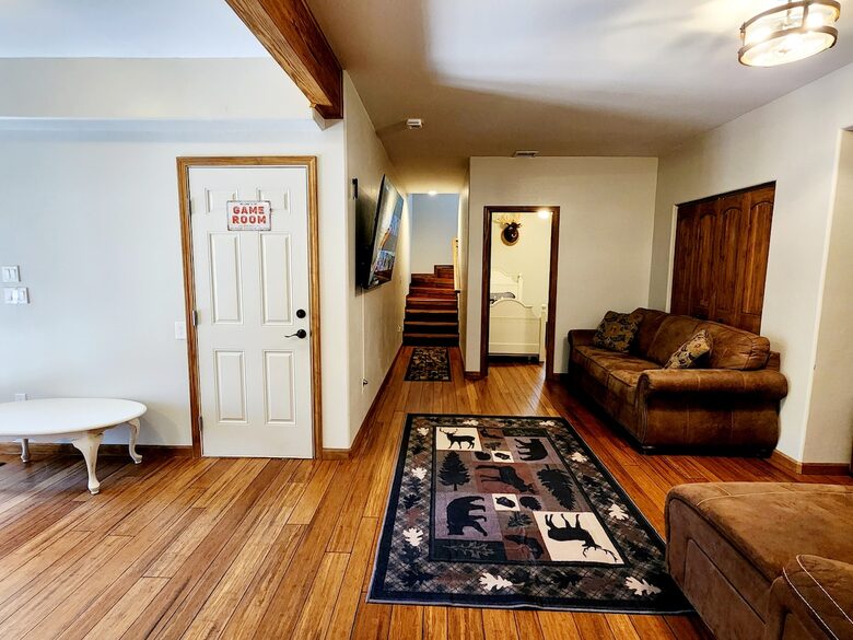 Secluded Mountain Lodge Among Show Low's Ponderosa Pines - Show Low, Arizona