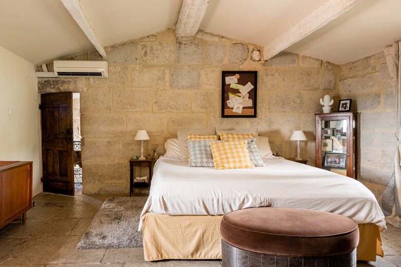 Historic Convent Home in Provence - Barbentane, France