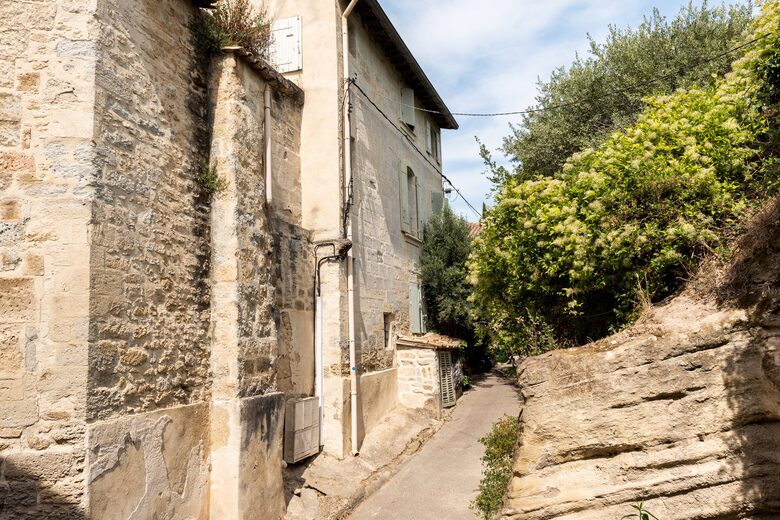 Historic Convent Home in Provence - Barbentane, France