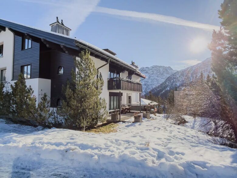 Contemporary Residence in the Swiss Alps - Arosa, Switzerland