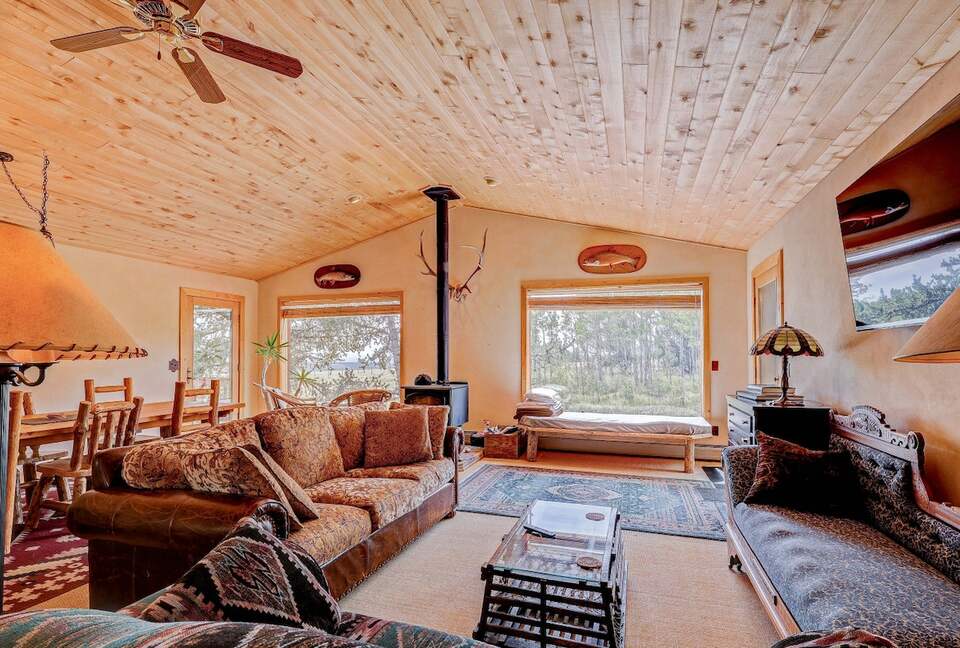 Fairplay Mountain Retreat with Hot Tub Near Breckenridge - Fairplay, Colorado
