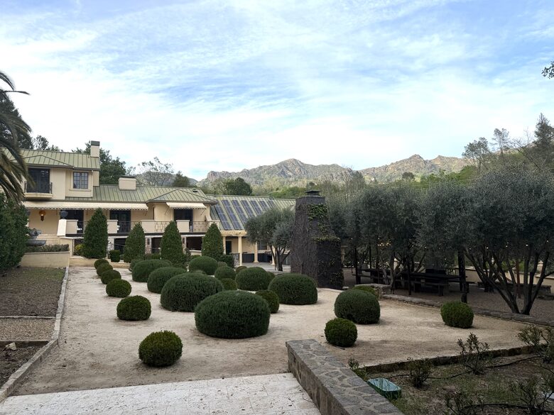 Private Calistoga Estate Surrounded by Woodlands - Calistoga, California