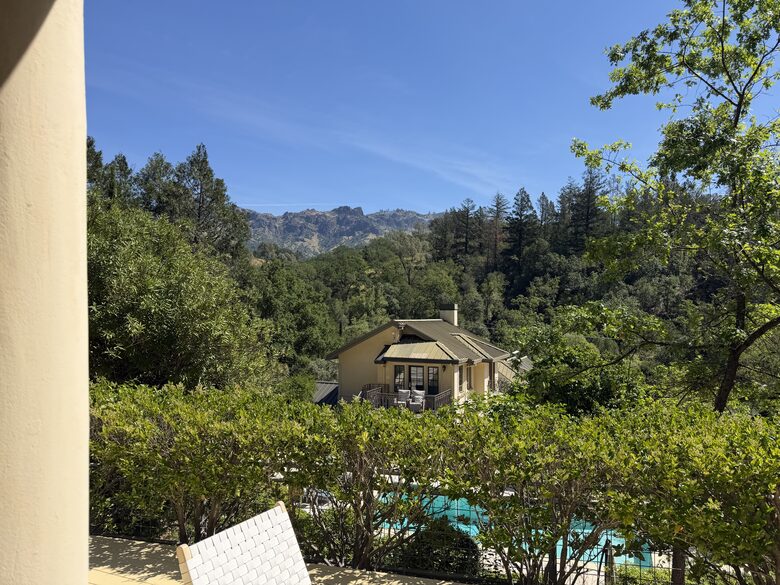 Private Calistoga Estate Surrounded by Woodlands - Calistoga, California
