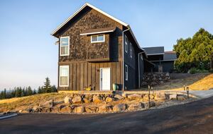 Sherwood Wine Country Retreat with Sweeping Countryside Views - Sherwood, Oregon