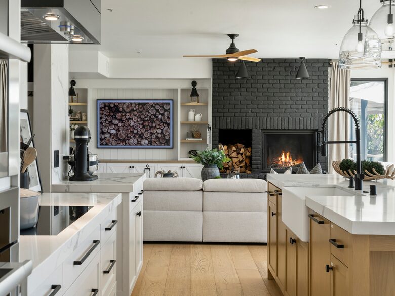Canyon View Estate with Private Tennis Court & Luxe Casita - Encinitas, California