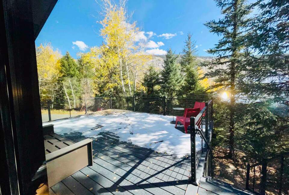 Private Vail Chalet with Cedar Sauna & Mountain Views - Vail, Colorado