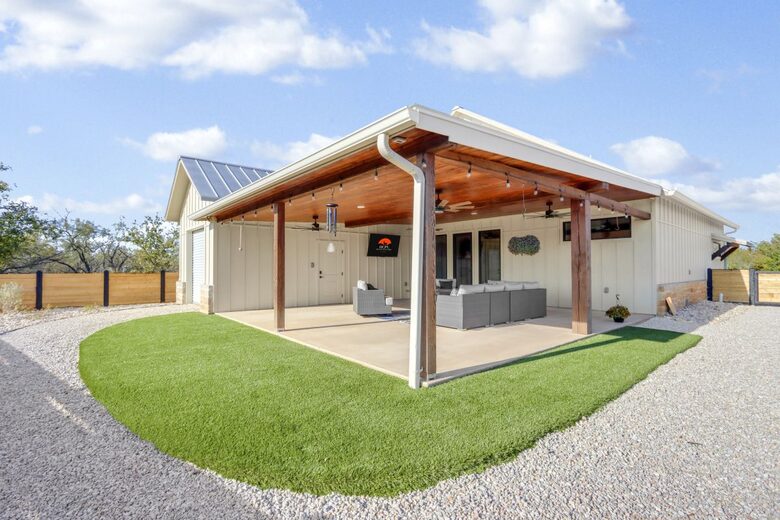 Stylish Fredericksburg Retreat at Arch Ray on the River - Fredericksburg, Texas