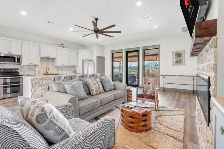 Stylish Fredericksburg Retreat at Arch Ray on the River - Fredericksburg, Texas