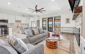 Stylish Fredericksburg Retreat at Arch Ray on the River - Fredericksburg, Texas