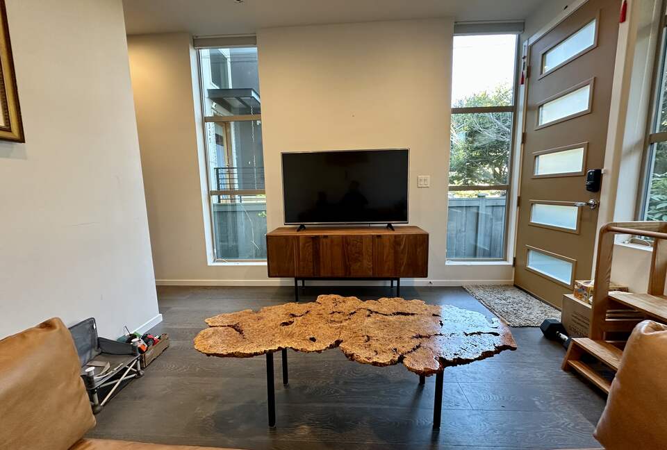 Family-Friendly Townhome Minutes from Alki Beach - Seattle, Washington