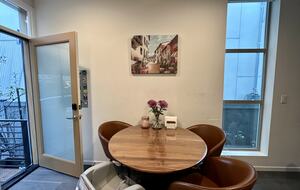 Family-Friendly Townhome Minutes from Alki Beach - Seattle, Washington