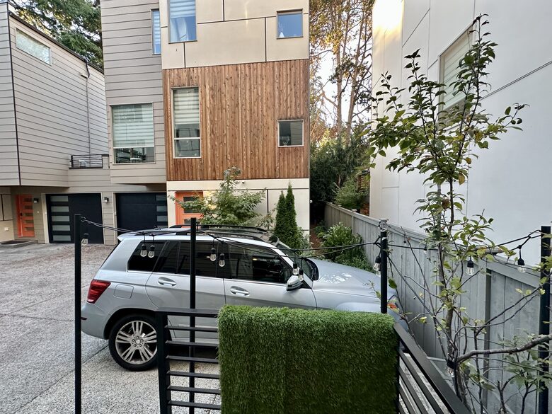 Family-Friendly Townhome Minutes from Alki Beach - Seattle, Washington