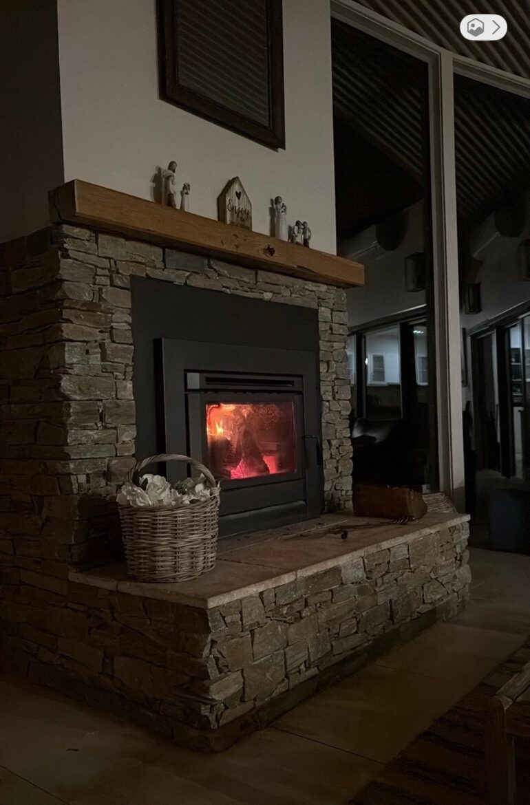 Armidale Country Retreat with Gardens and Rural Views - Armidale, Australia