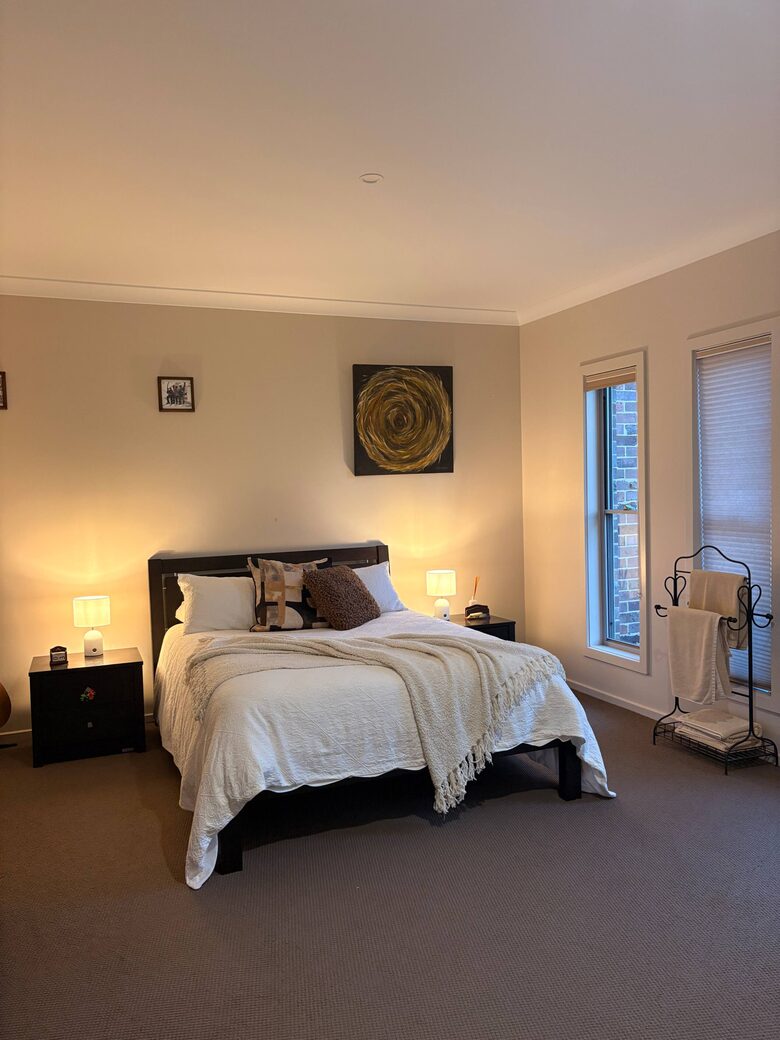 Armidale Country Retreat with Gardens and Rural Views - Armidale, Australia