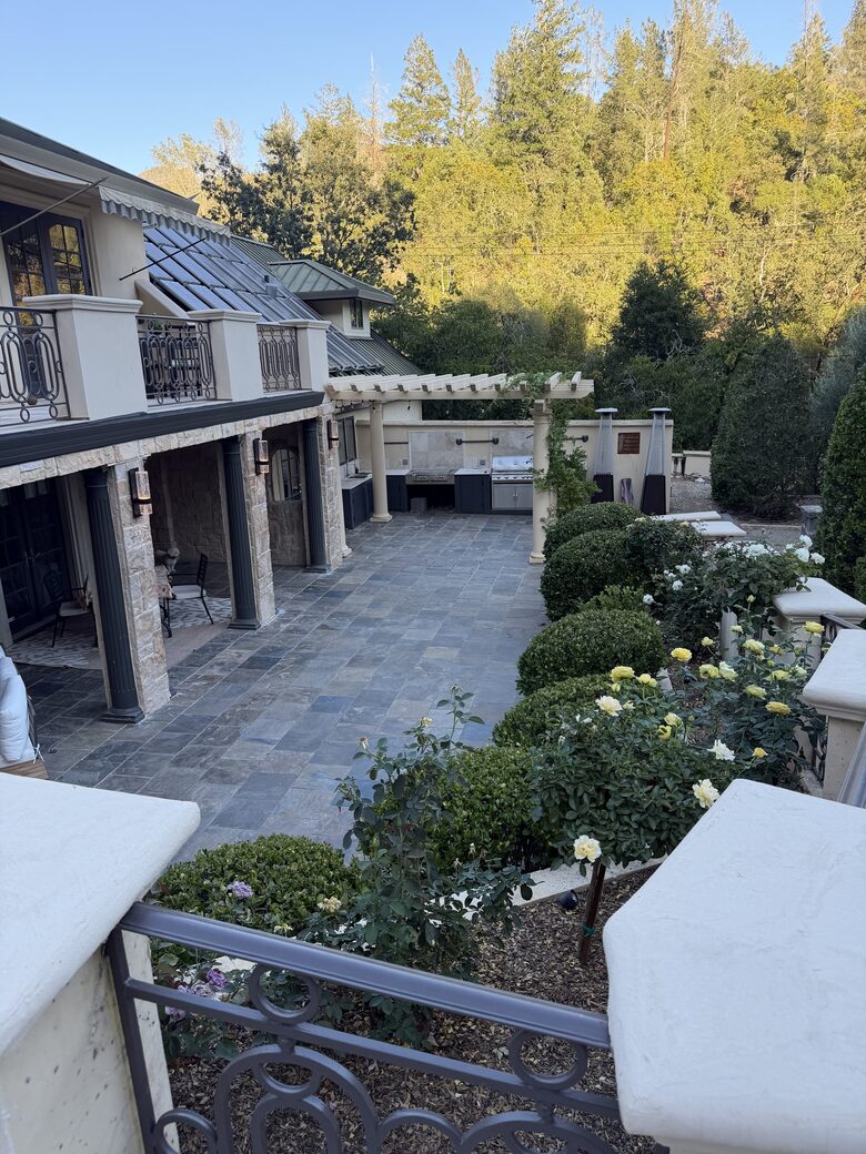 Private Calistoga Estate Surrounded by Woodlands - Calistoga, California